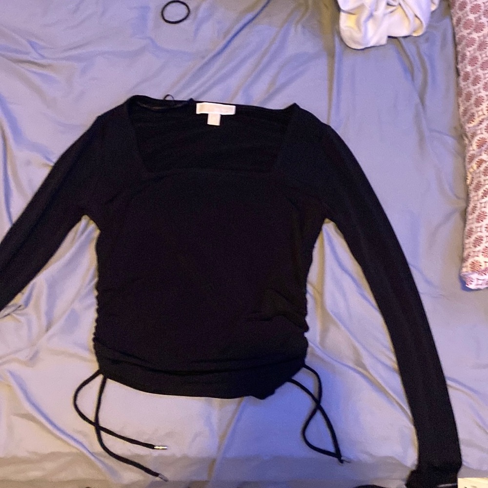 black crop top